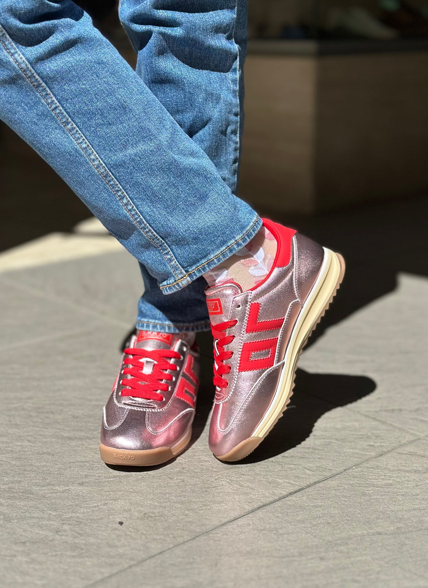 Baskets BACK70 JOGGER rose métallisé et rouge femme