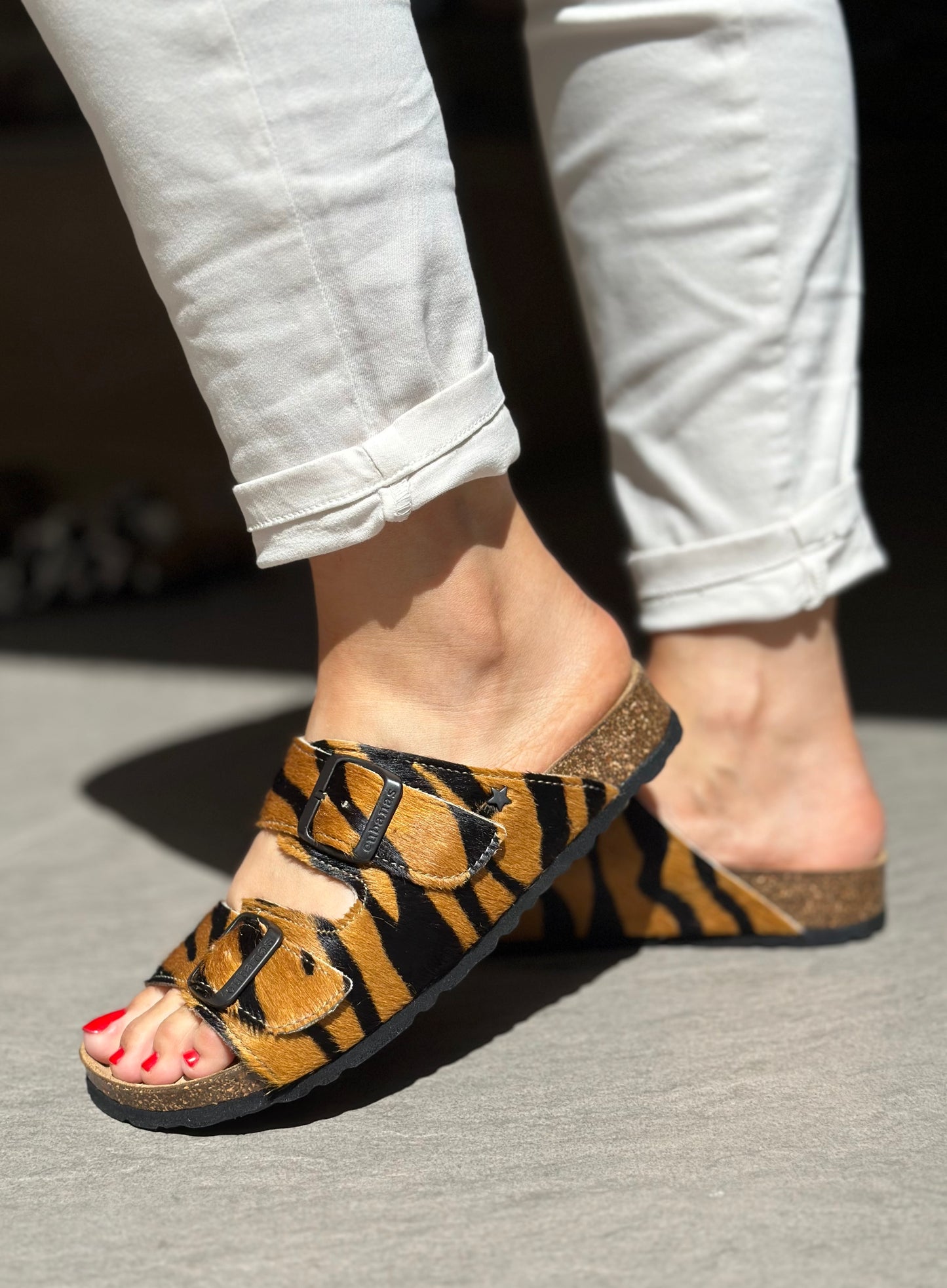 Nu-pieds CUBANAS Poilus zèbre camel femme