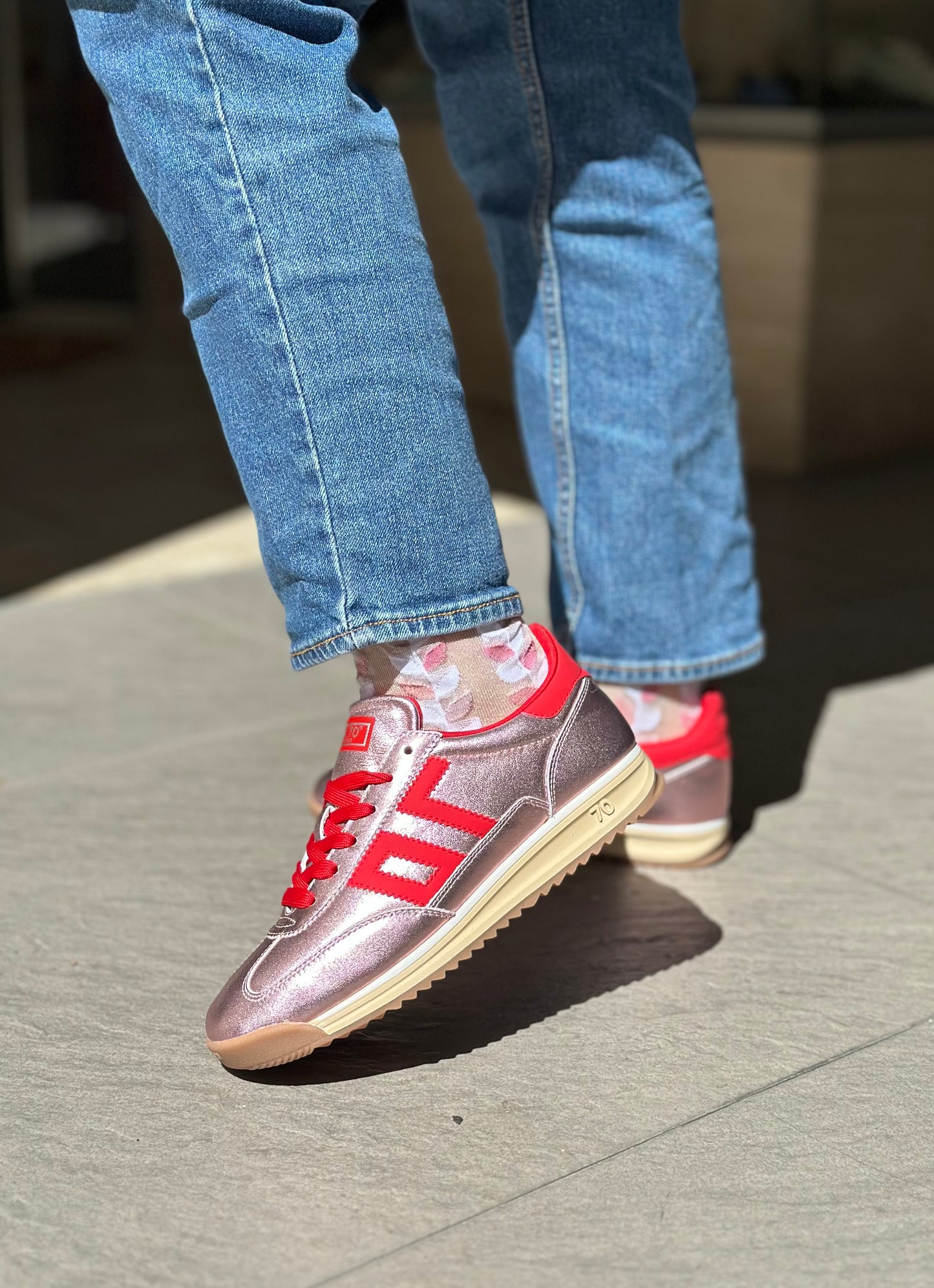 Baskets BACK70 JOGGER rose métallisé et rouge femme