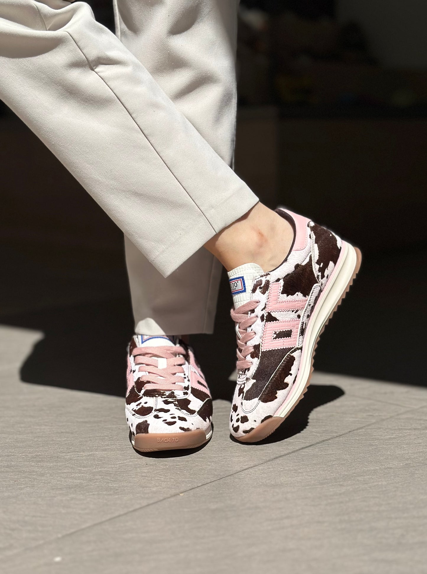 Baskets BACK70 JOGGER vache et rose Femme