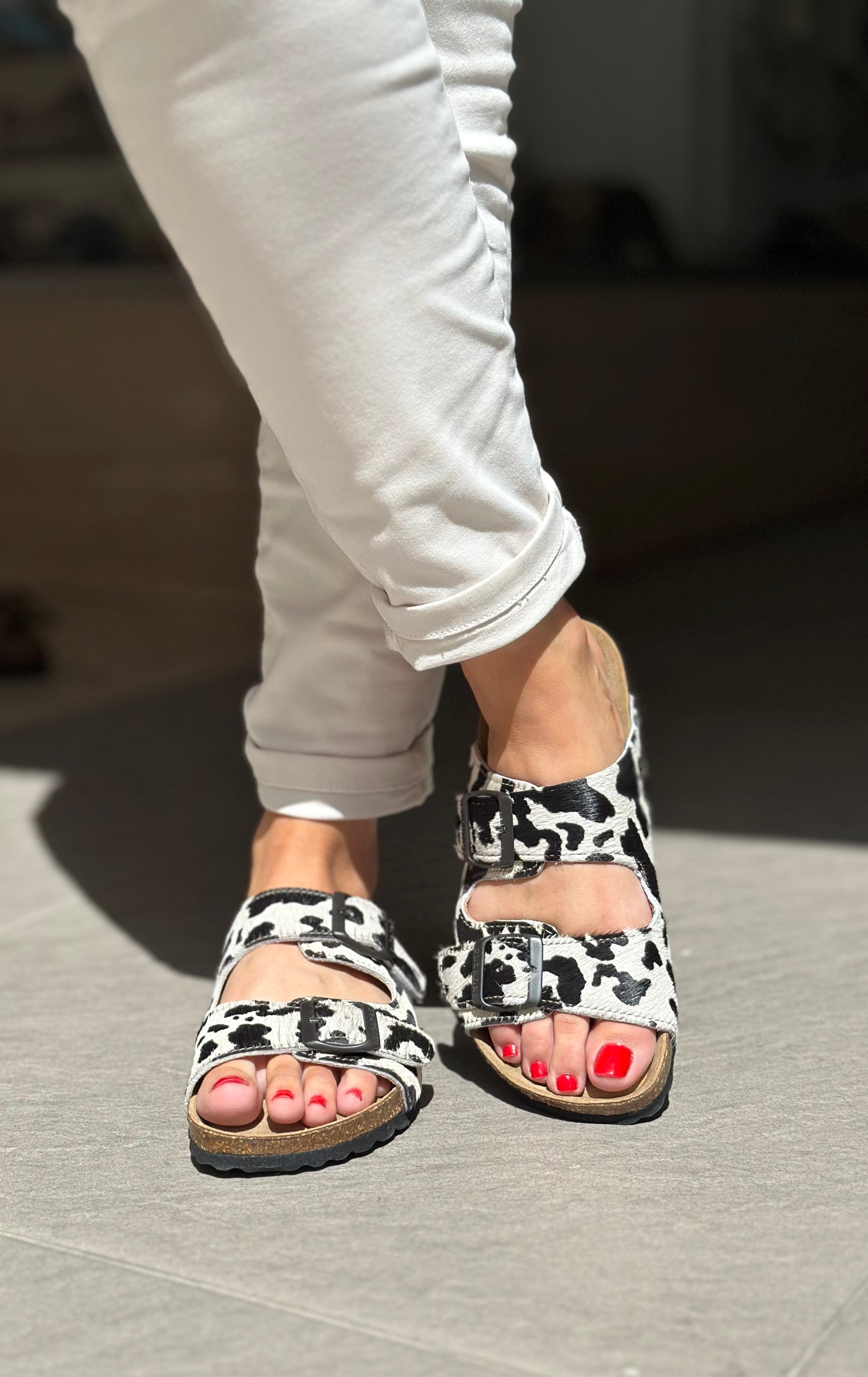 Nu-pieds CUBANAS Poilus vache noir et blanc femme