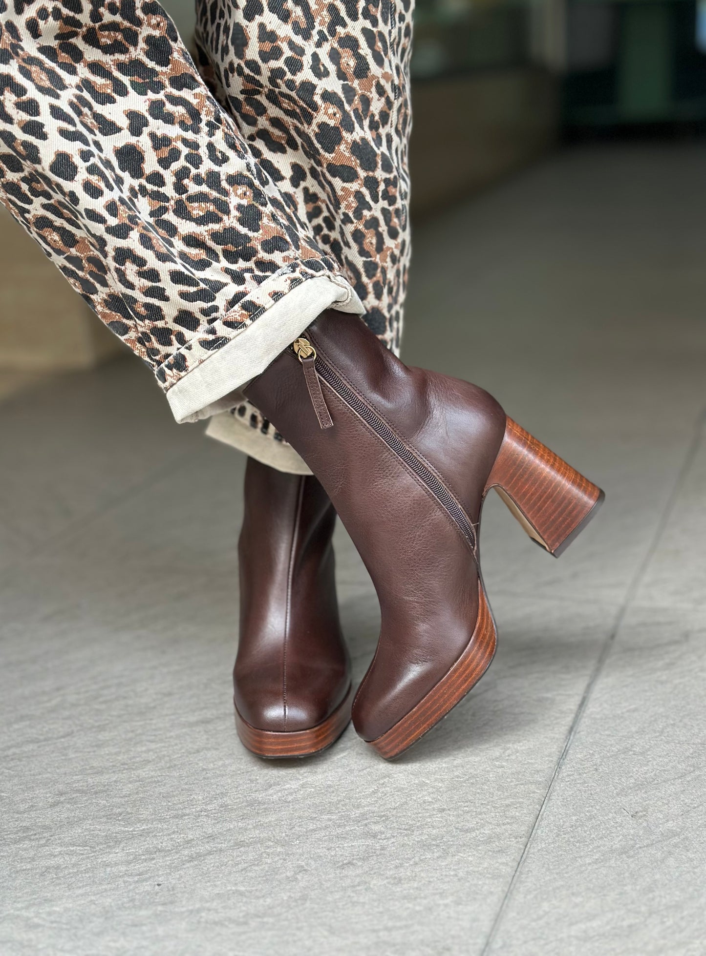 Bottines ANGEL ALARCON 25583-566B MARRON femme