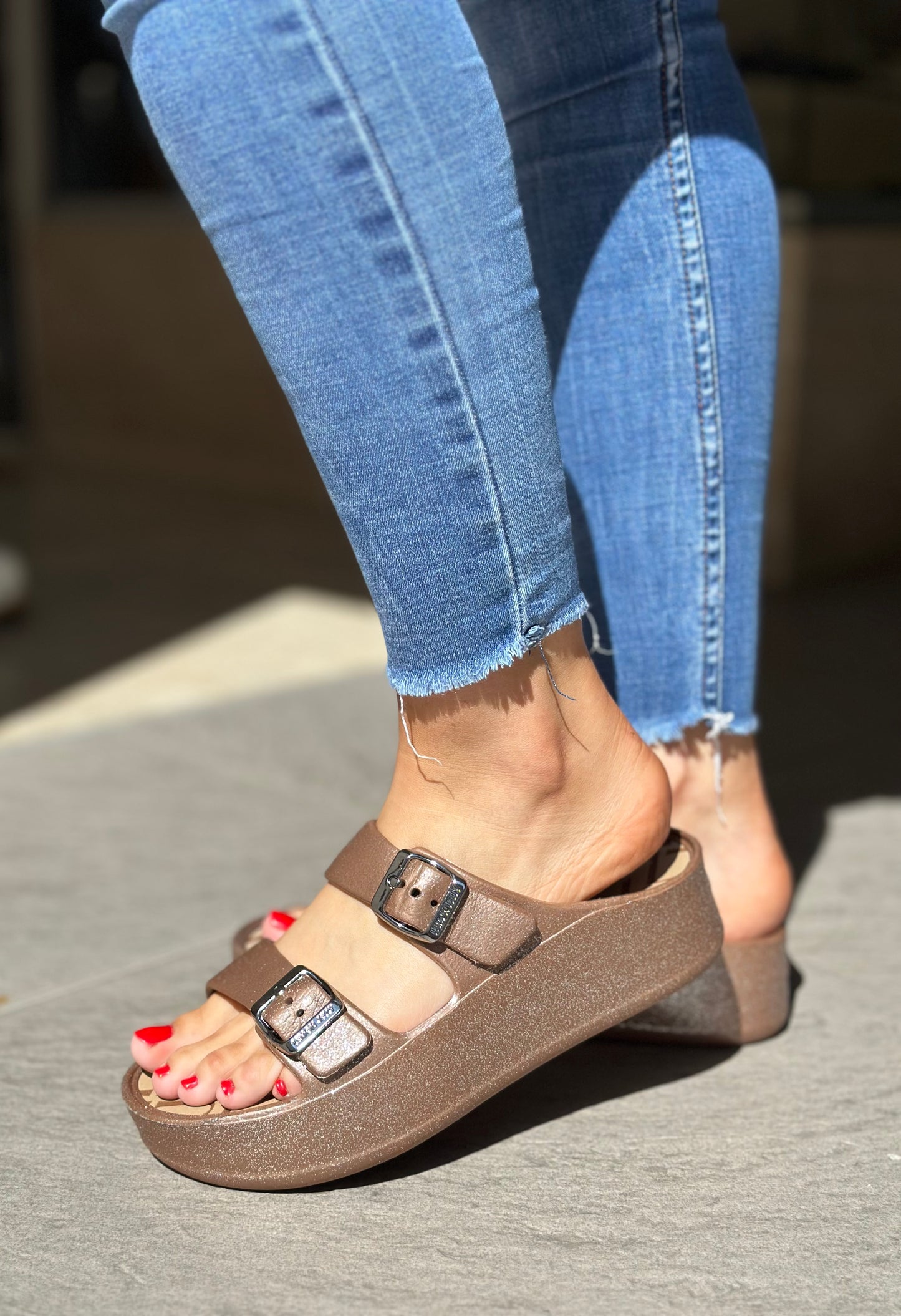 Nu-pieds LEMON JELLY Marron à paillettes femme