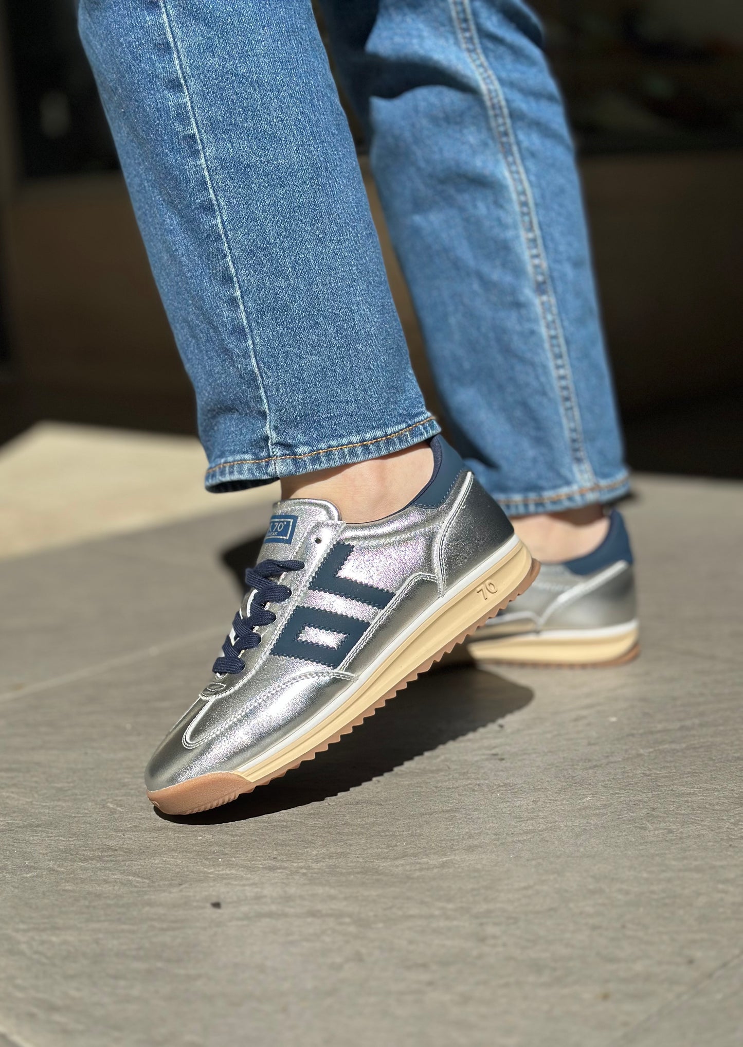 Baskets BACK70 JOGGER Argenté et bleu marine femme
