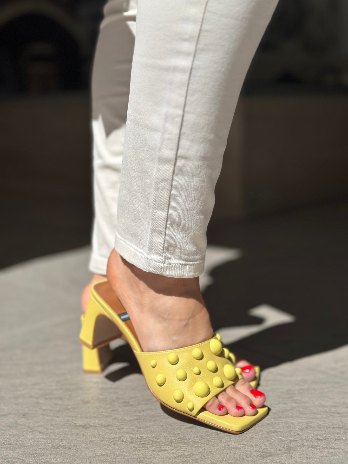 Mules à talons Angel Alarcon jaune femme