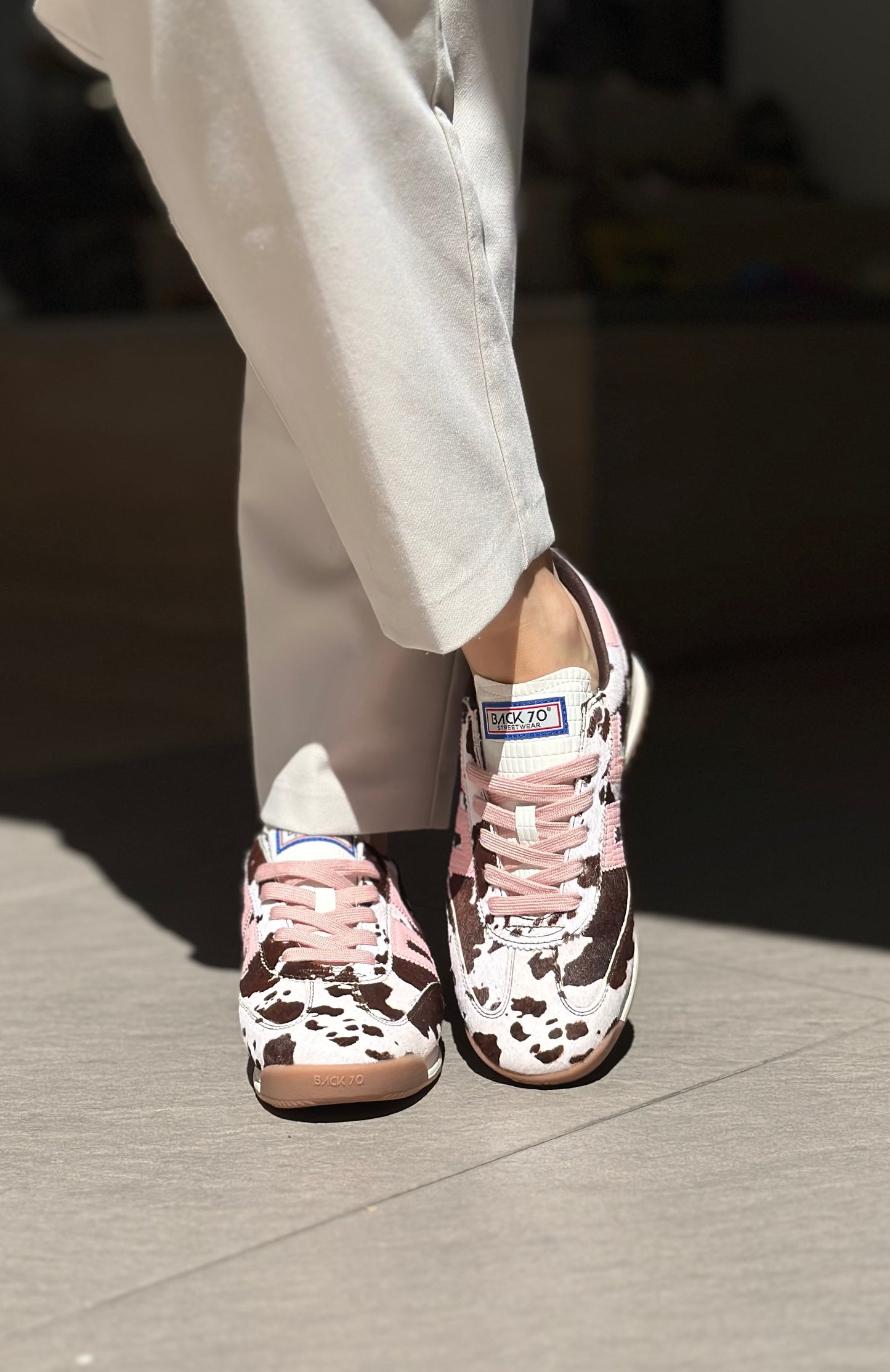 Baskets BACK70 JOGGER vache et rose Femme