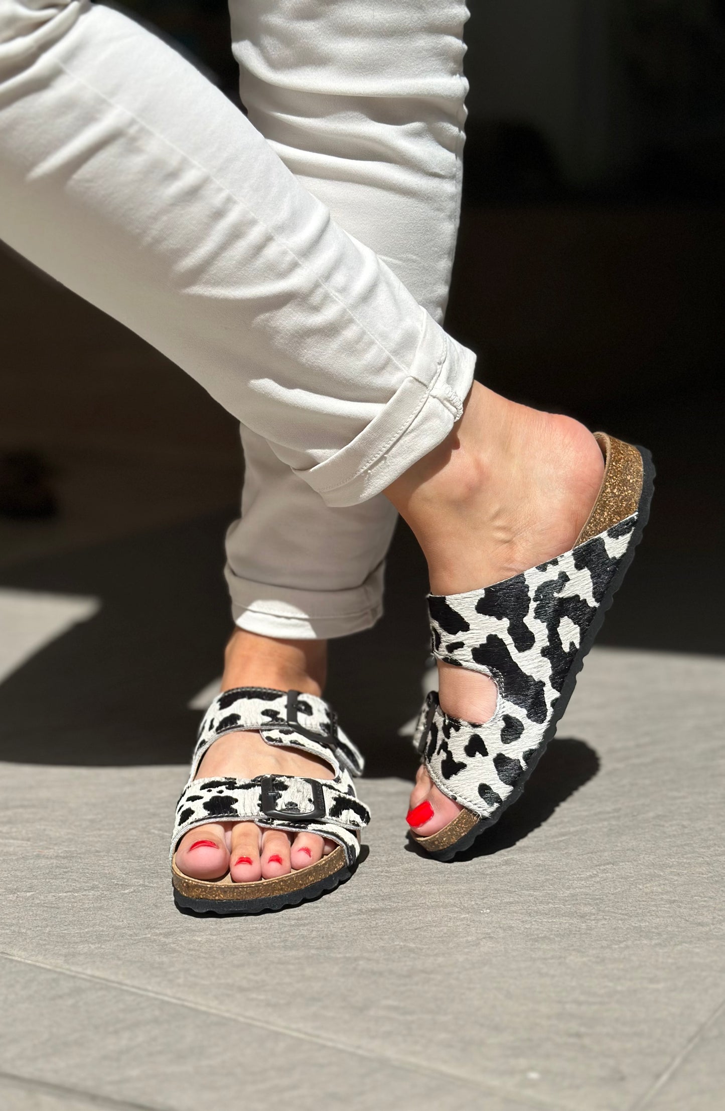 Nu-pieds CUBANAS Poilus vache noir et blanc femme