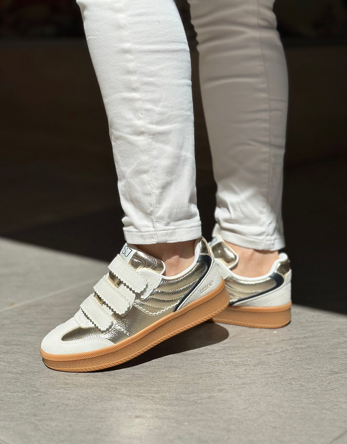 Baskets SJ FEMME Doré et blanche