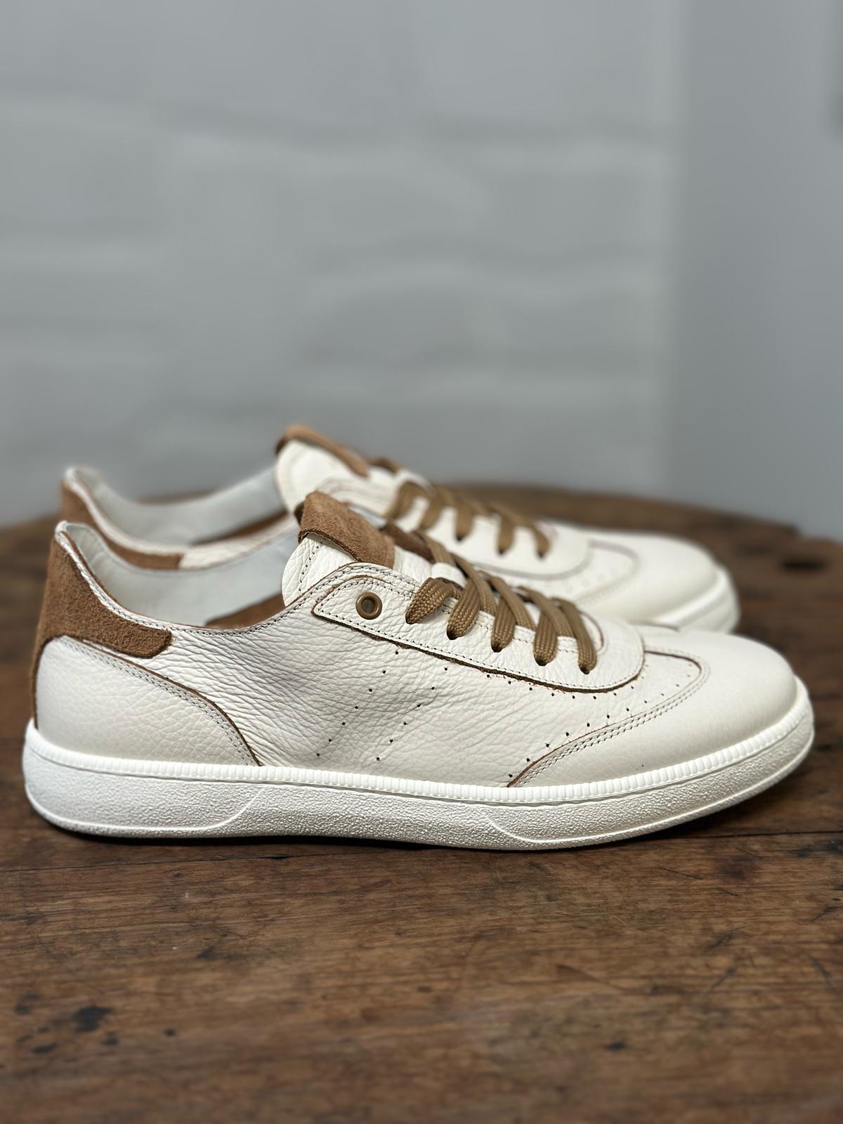 Baskets KEBO Blanc cassé et camel homme