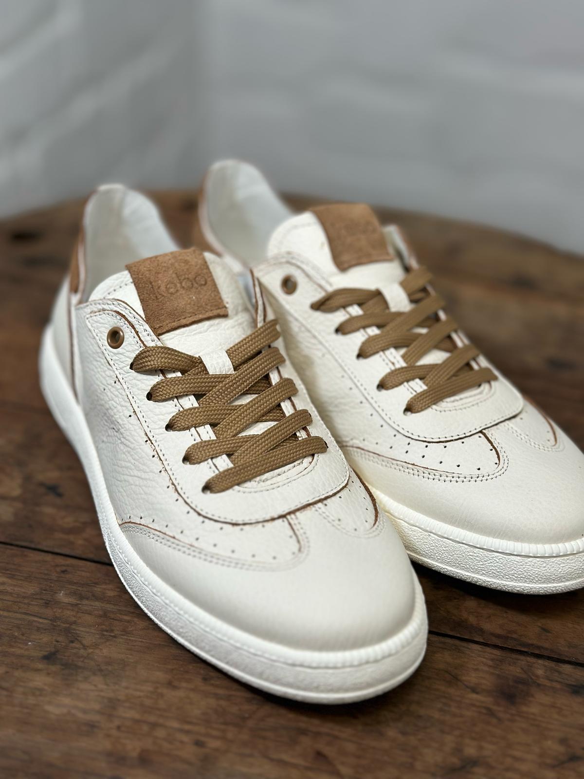 Baskets KEBO Blanc cassé et camel homme