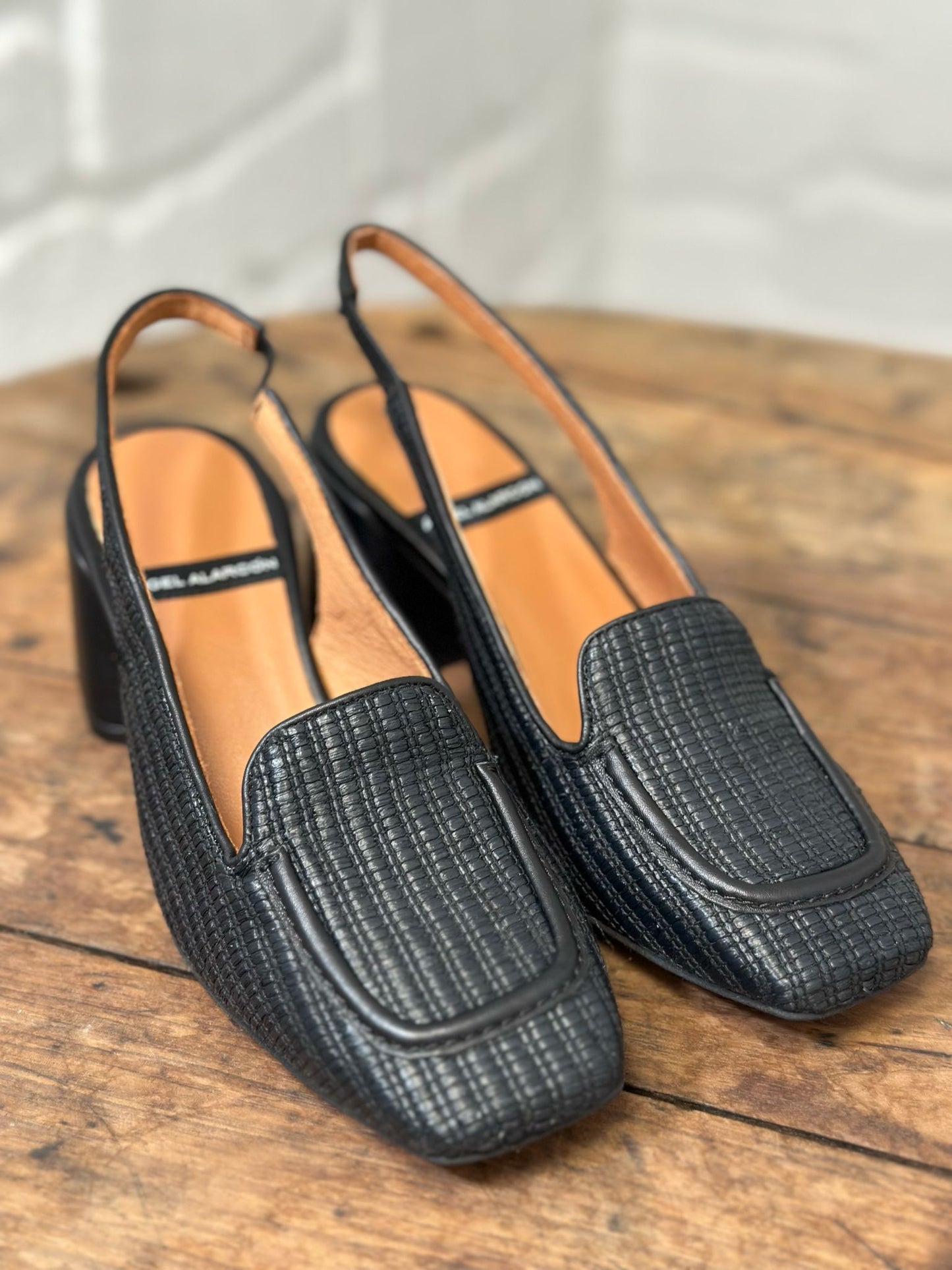 Slingback Angel Alarcon noir rafia femme