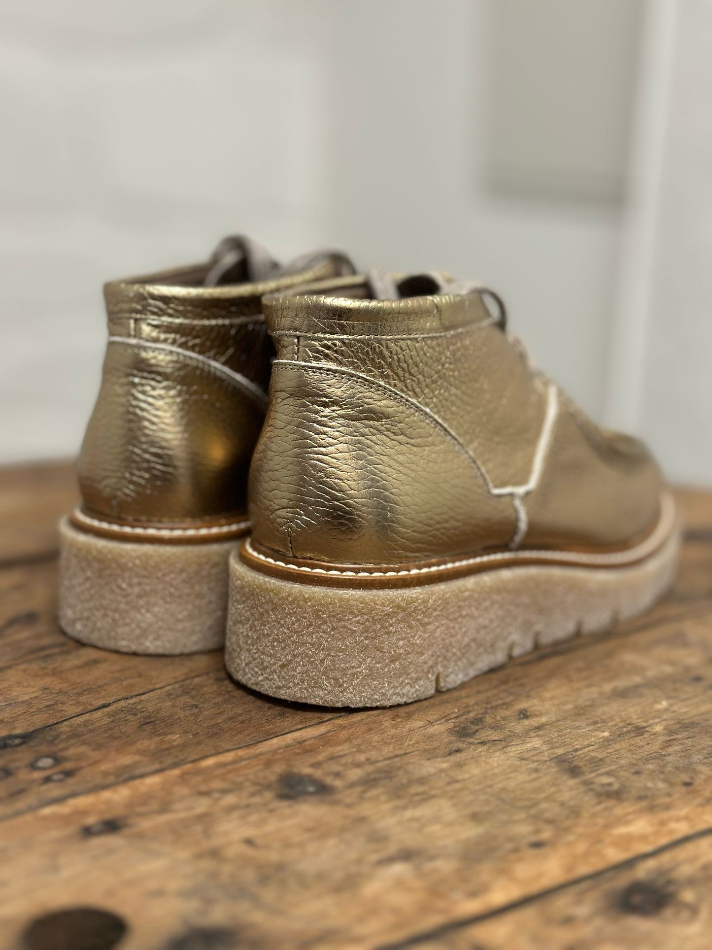 Chaussures plates NUCLEO PELTRO 26254 Doré Week end by PEDRO MIRALLES