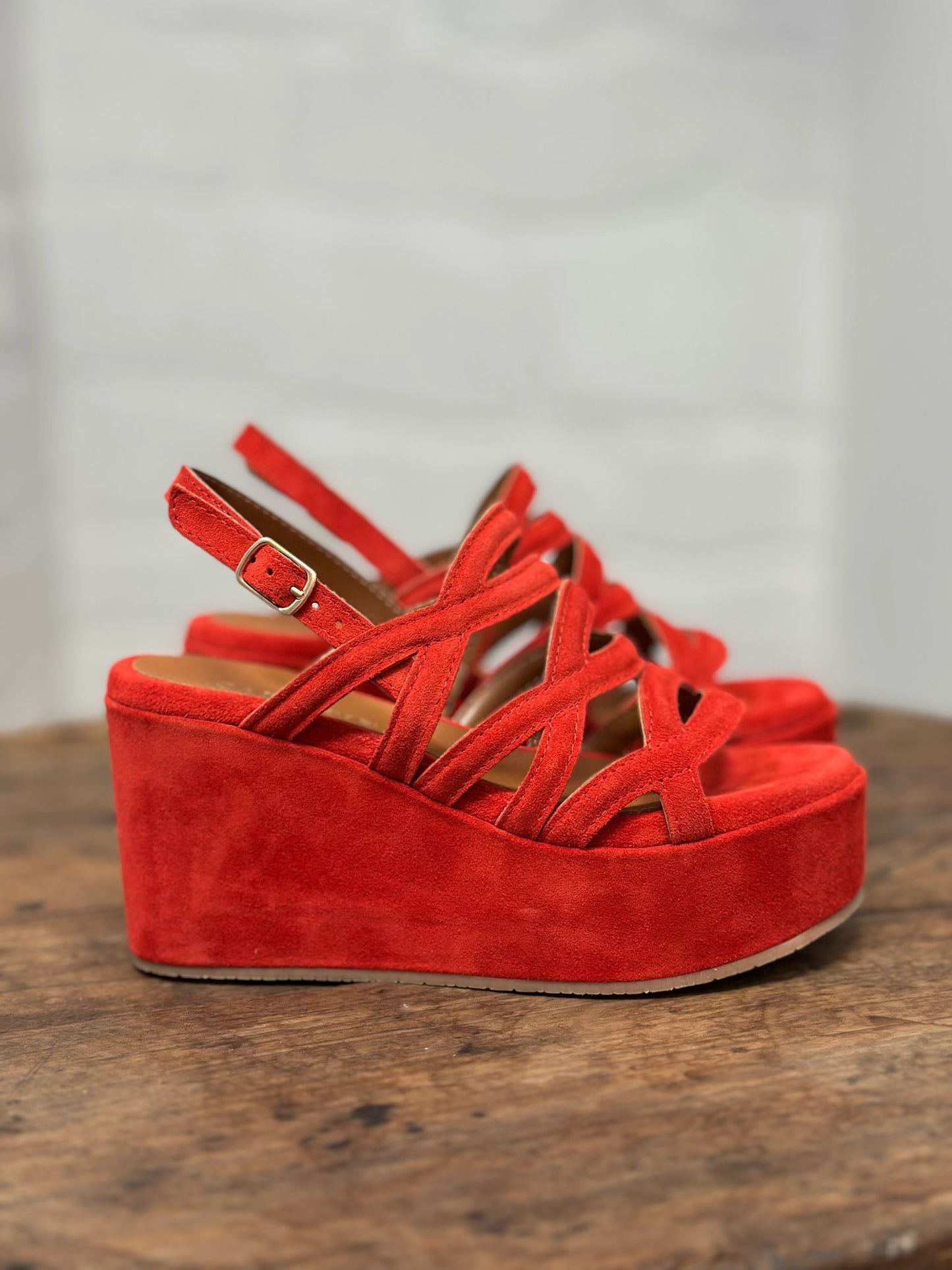 Nu-pieds compensés CAFE NOIR Rouge corail femme