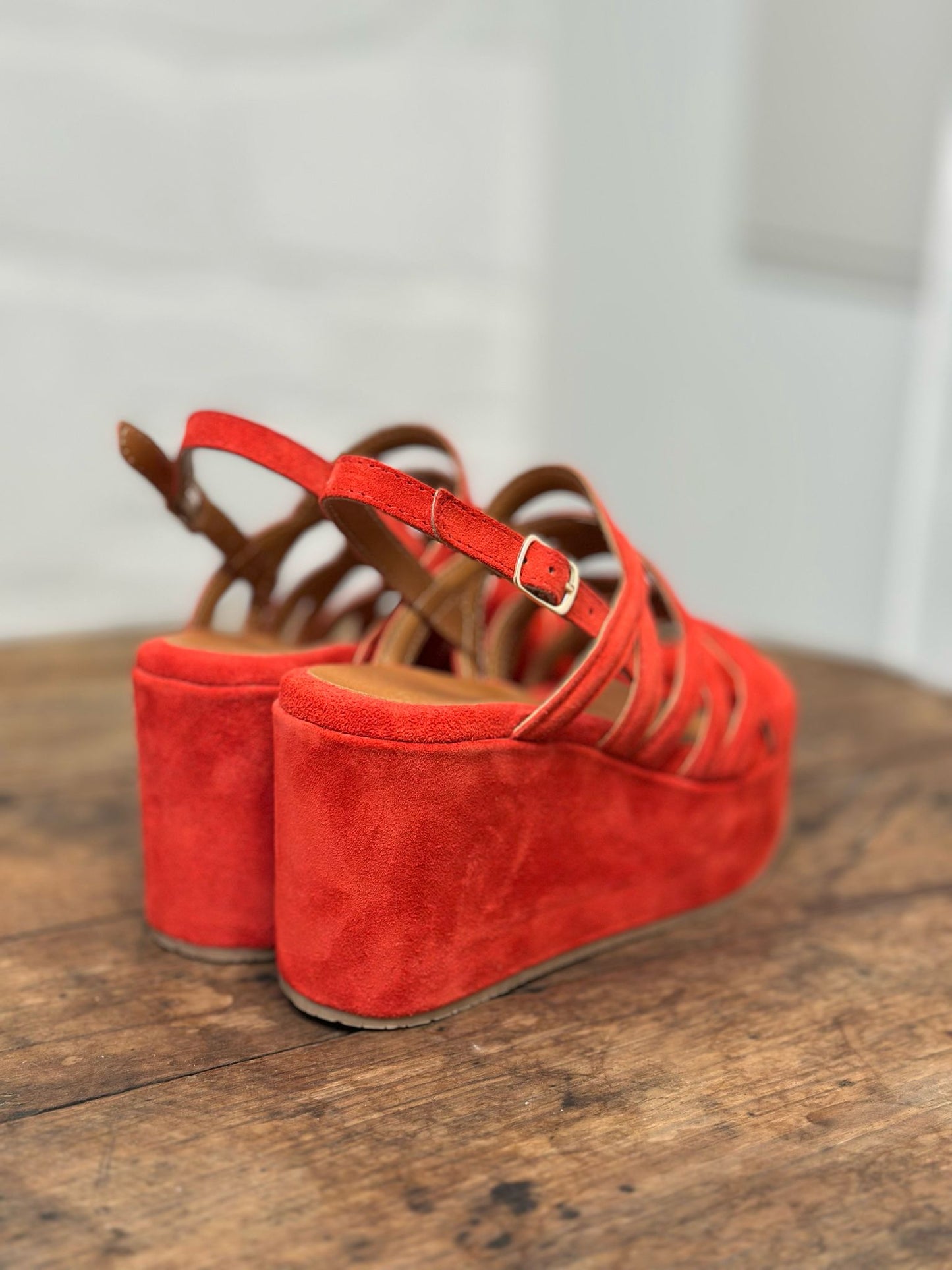 Nu-pieds compensés CAFE NOIR Rouge corail femme