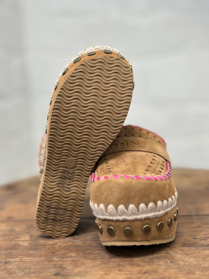 Sabot MOU camel femme