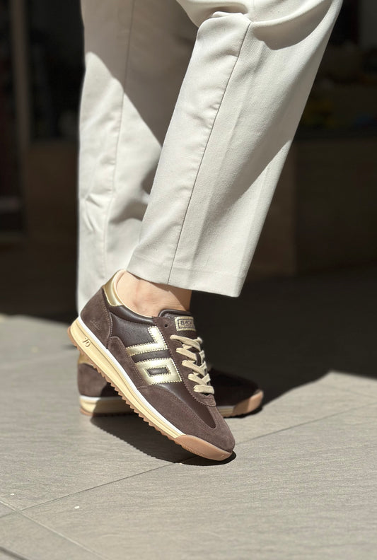 Baskets BACK70 JOGGER marron et doré Femme