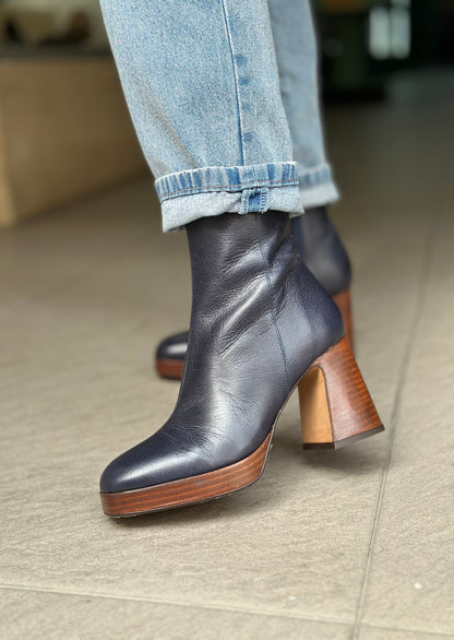 Bottines ANGEL ALARCON 25583-566B BLEU MARINE femme