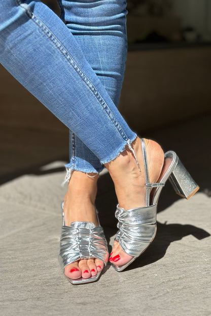 Nu-pieds à talons CAFE NOIR argentés femme