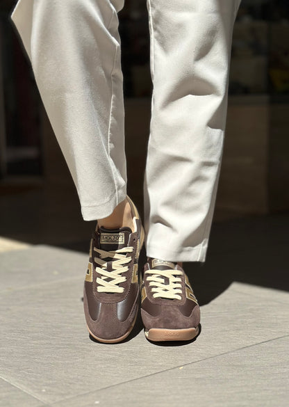Baskets BACK70 JOGGER marron et doré Femme