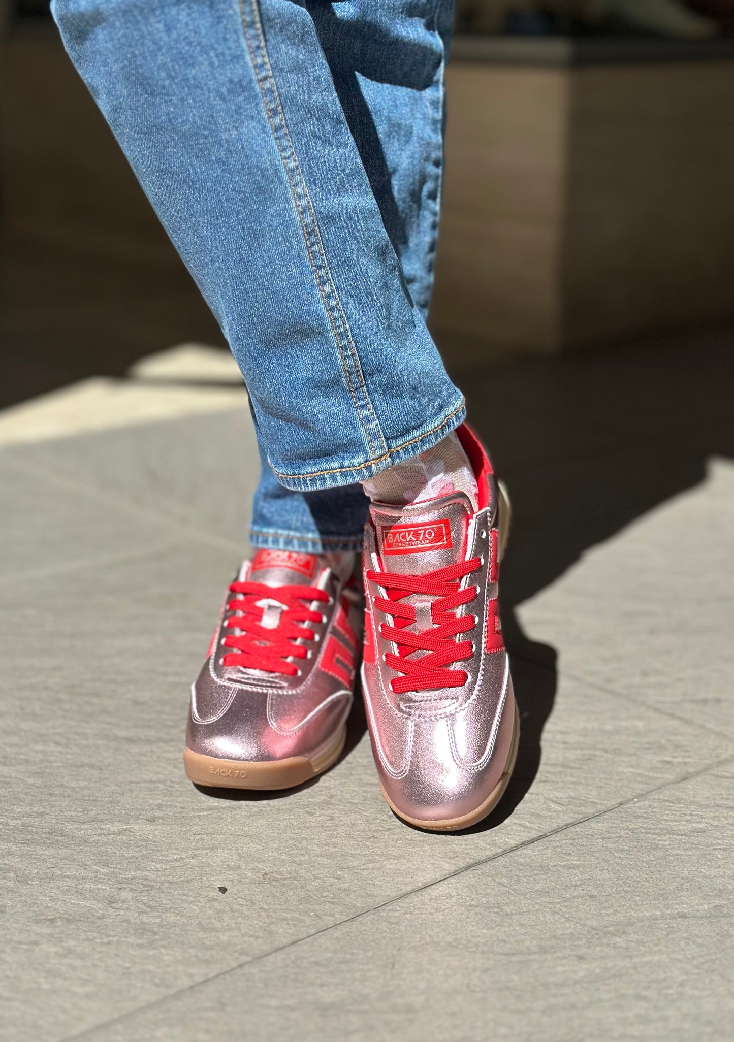Baskets BACK70 JOGGER rose métallisé et rouge femme