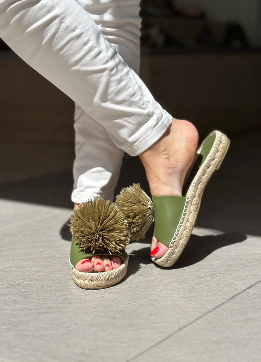 Nu-pieds pompon PALOMITAS by PALOMA BARCELO kaki femme