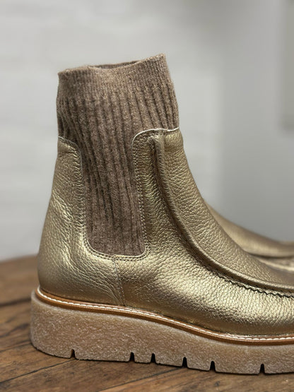 Bottines plates NUCLEO PELTRO 26251 Doré Week end by PEDRO MIRALLES