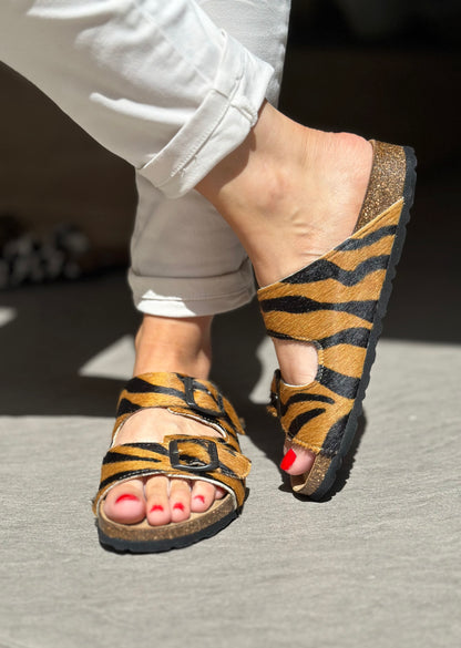 Nu-pieds CUBANAS Poilus zèbre camel femme