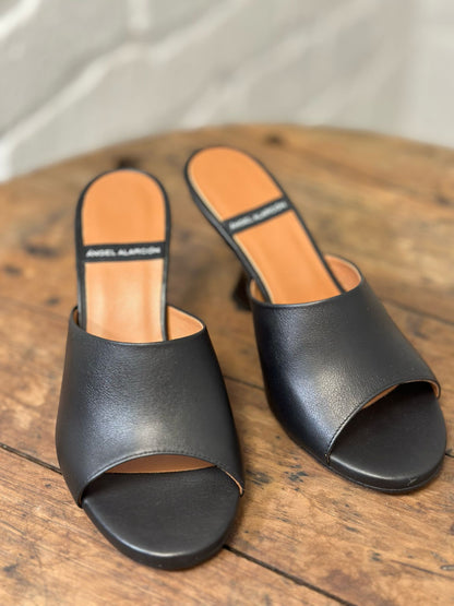 Mules à talons Angel Alarcon noir femme