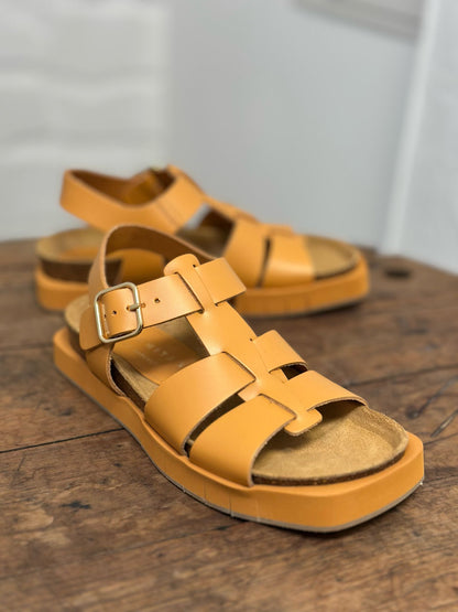 Nu-pieds PALOMITAS by PALOMA BARCELO ocre jaune femme