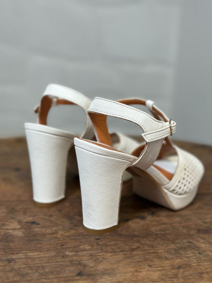 Nu-pieds à talons LES VENUES Beige Femme